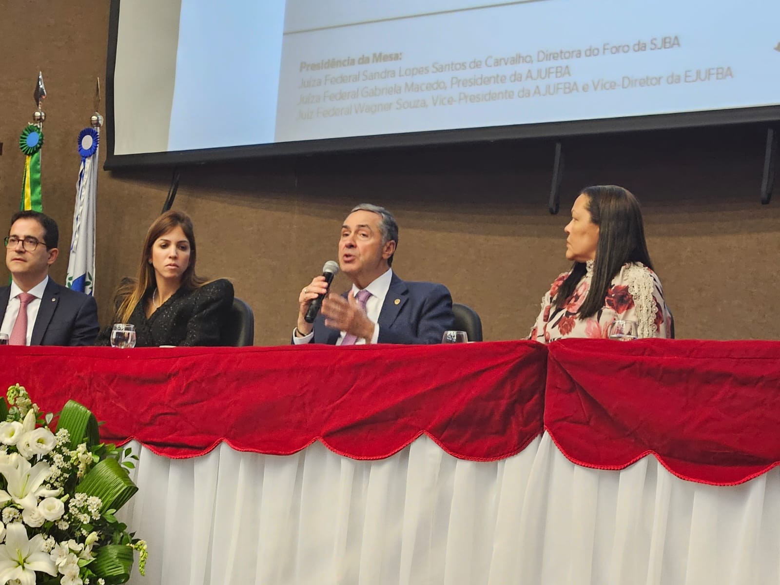 Presidente do STF critica funcionamento das plataformas digitais: 'Há um sentido perverso para disseminar o ódio'