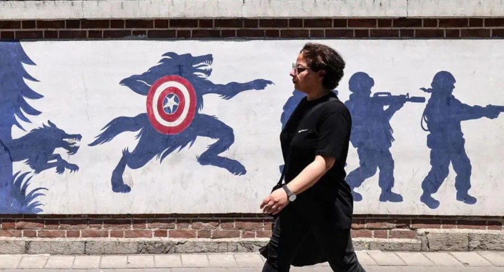 Civis iranianos vivem sob a ameaça de ataques há meses — Foto: AFP via Getty Imagens, via BBC