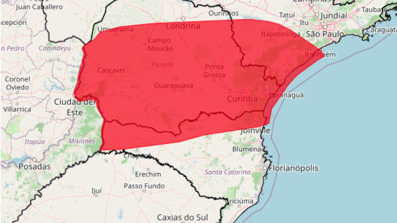 SC entra em alerta vermelho para tempestades com ventos acima de 100 km/h e queda de granizo