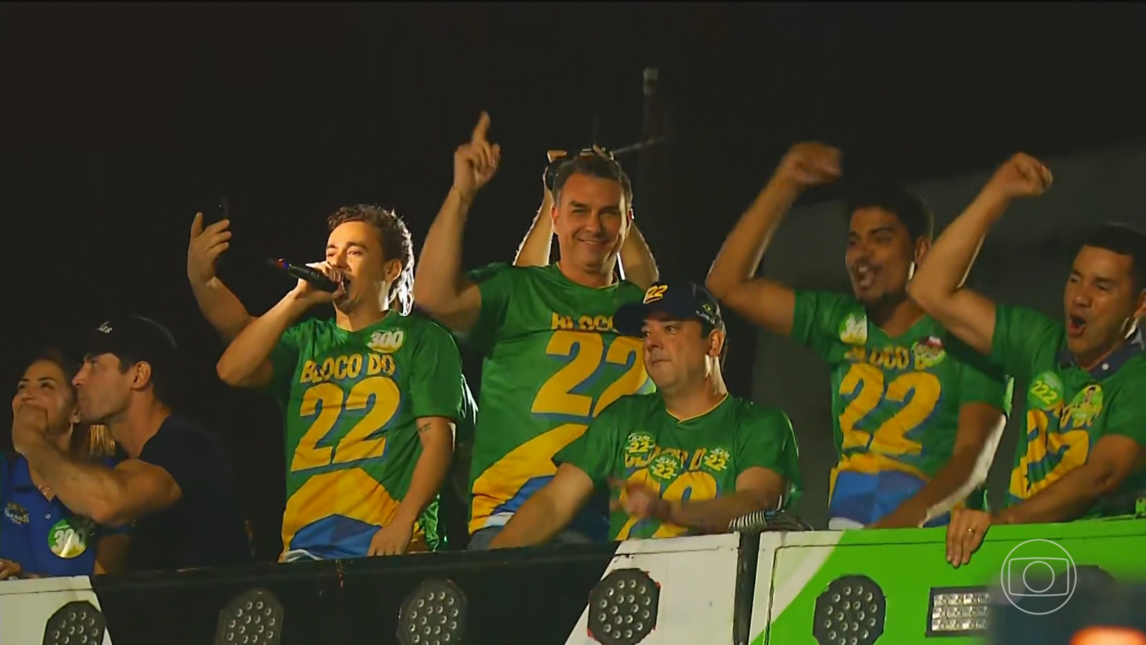 Flávio Bolsonaro, candidato do PL à Presidência, faz campanha no interior de Minas