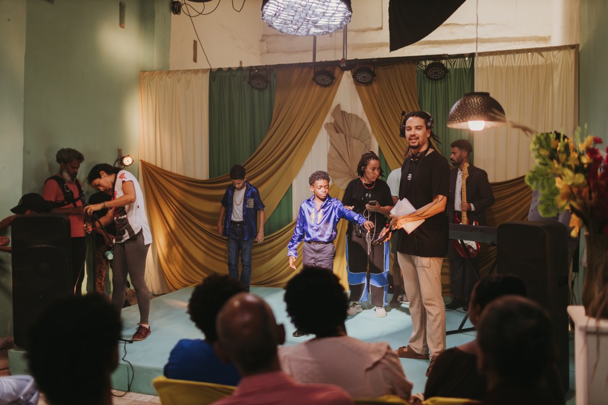 Filme baiano 'Sonho de Arrocha' une música e fé para contar saga de menino que sonha em ser cantor