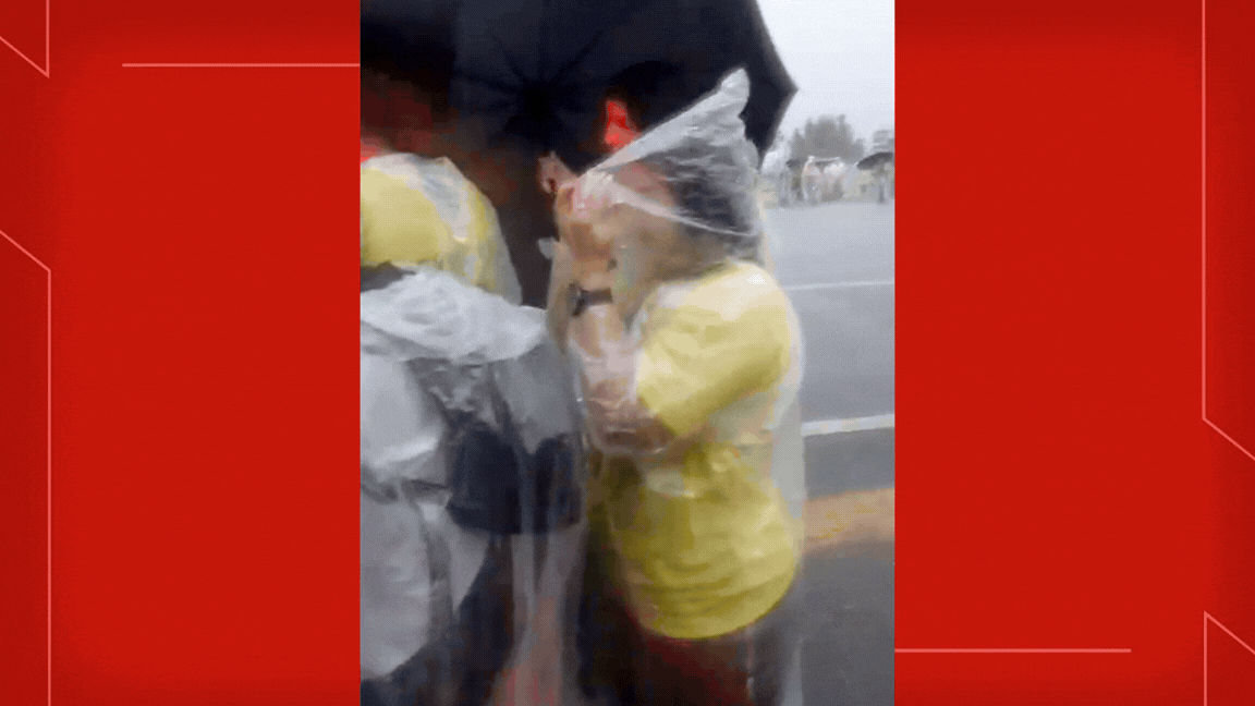 Novo VÍDEO mostra momento em que raio atinge concentração de ato pró-Bolsonaro em Brasília