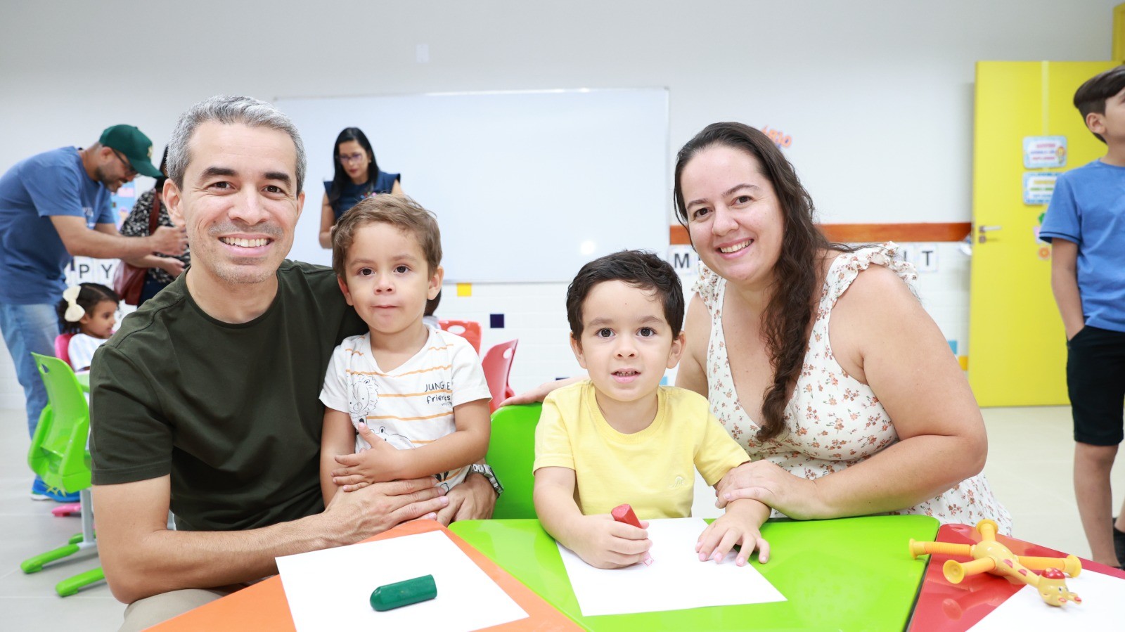 CEMEI de Montes Claros ganha prédio próprio e alunos e pais comemoram