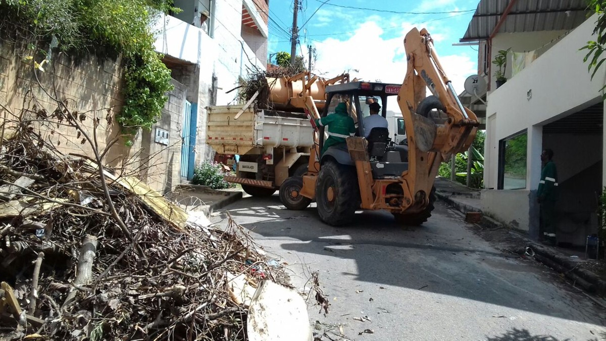 Prefeitura Municipal de Ipatinga - Toneladas de lixo são