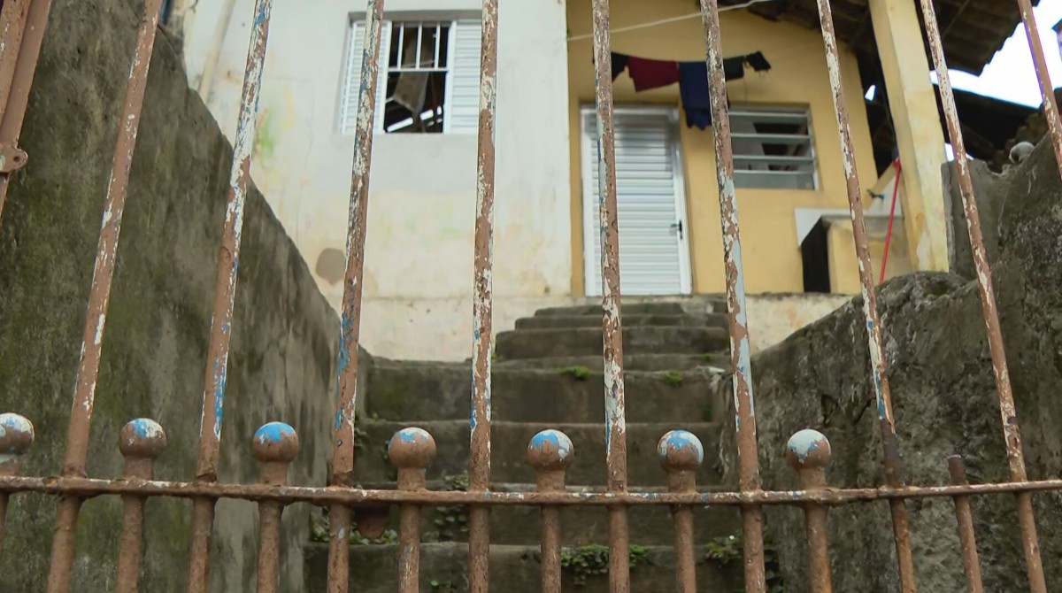 Explosão de gás deixa mulher e três filhos, incluindo bebê recém-nascido, feridos na Zona Sul de SP