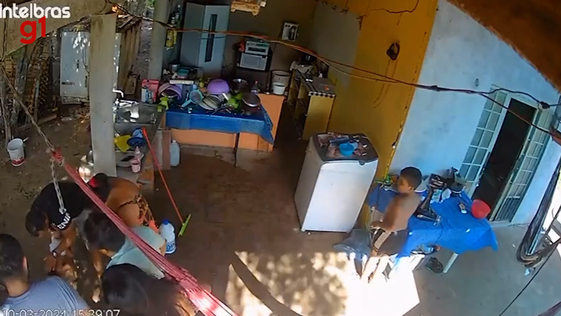 VÍDEO: policial militar salva bebê de 7 meses engasgada no Maranhão
