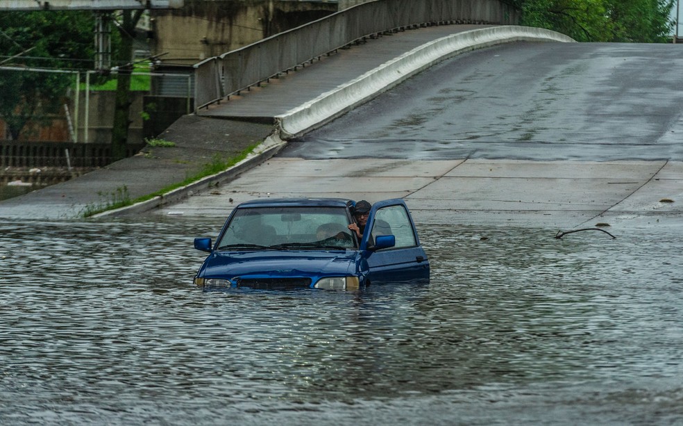 Cidade de Porto Alegre registra novos alagamentos na manhã desta quinta-feira, 02. — Foto: EVANDRO LEAL/ENQUADRAR/ESTADÃO CONTEÚDO