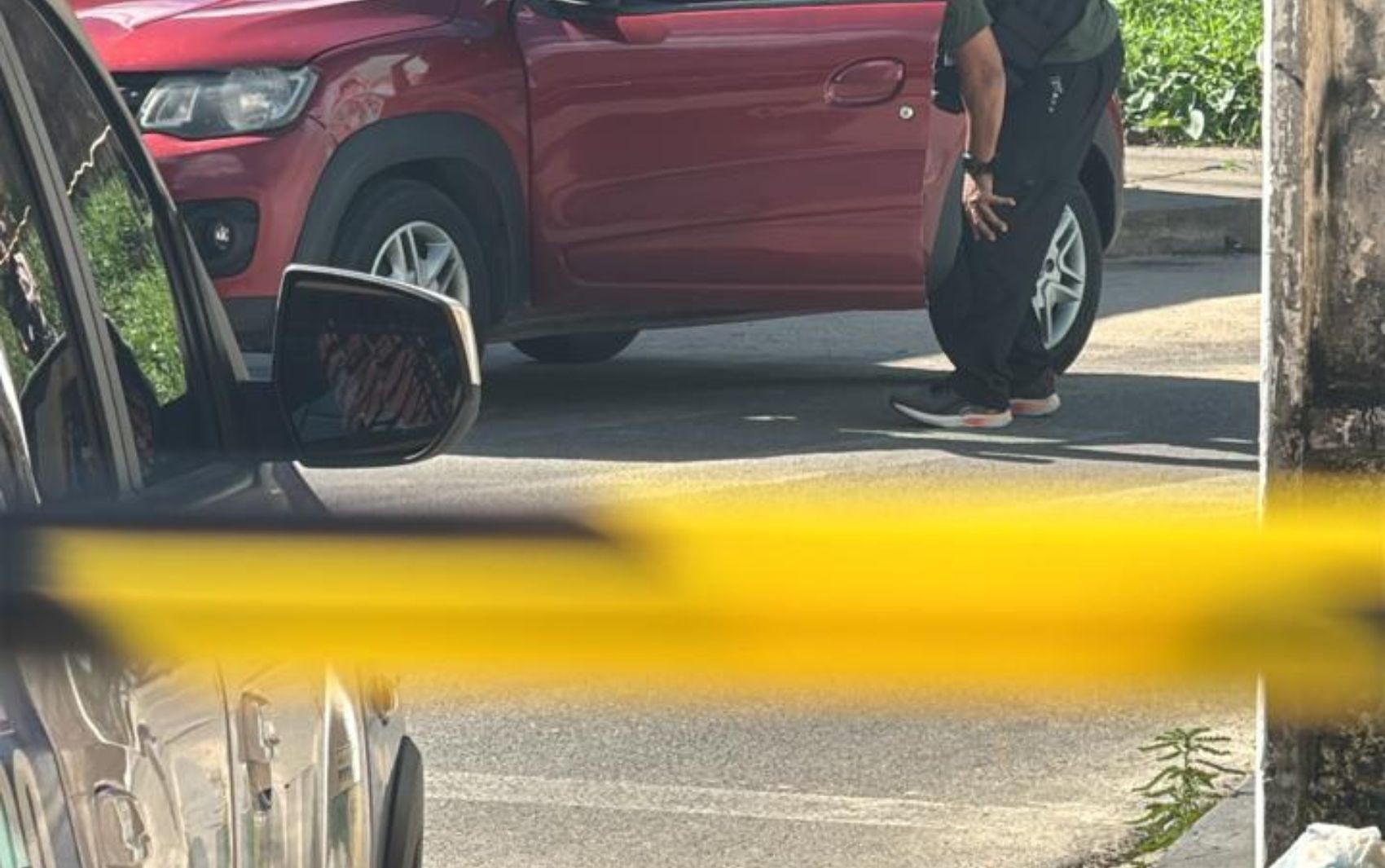 Mulher é morta a tiros dentro do carro em Aracaju