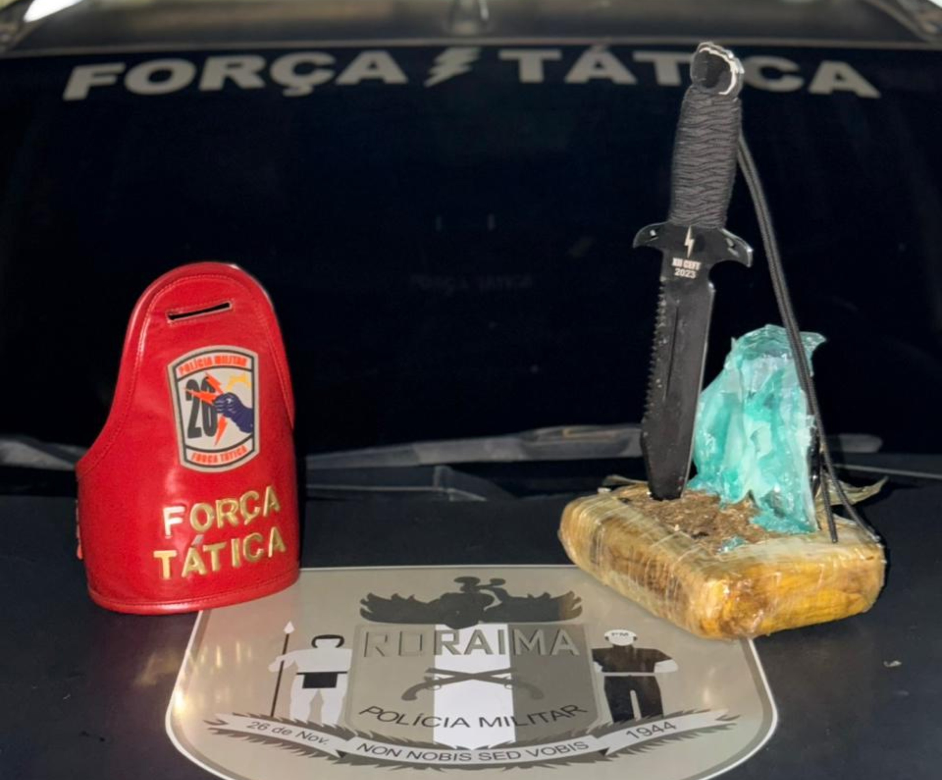 Homem joga tablete de skunk e tenta fugir da polícia, mas acaba preso no Alvorada