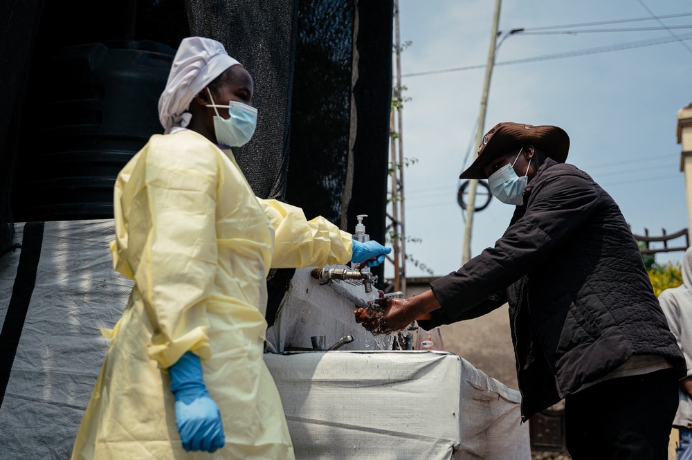 OMS classifica epidemia de ebola como emergência de saúde pública internacional