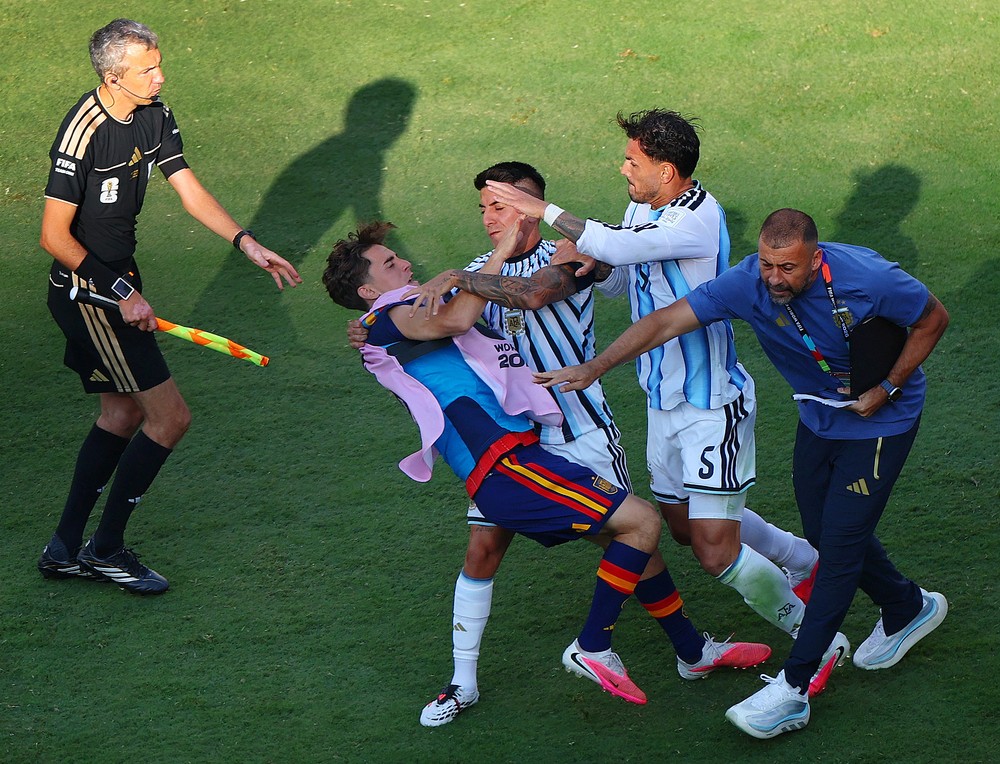 Fifa investiga conflitos entre seleções da Argentina e Espanha após final da Copa do Mundo