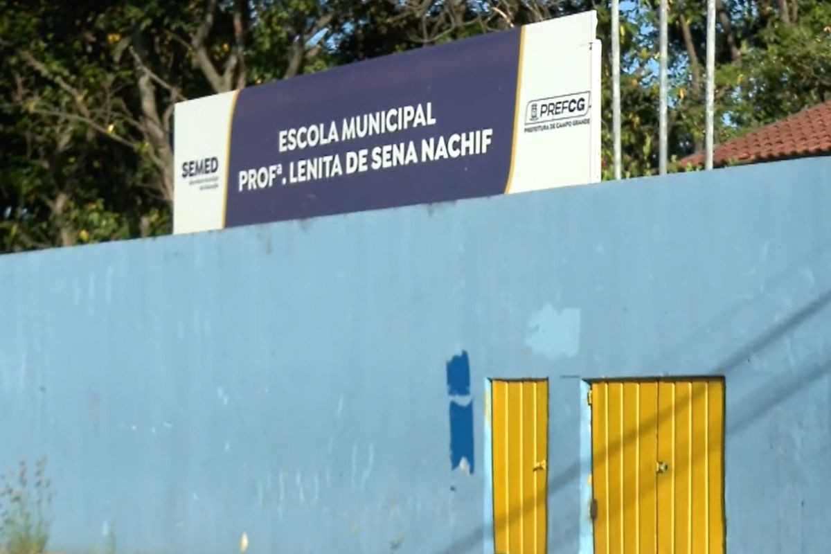 Durante saidinha natalina preso faz 'limpa' em escola de MS e furta televisores a bola de pilates