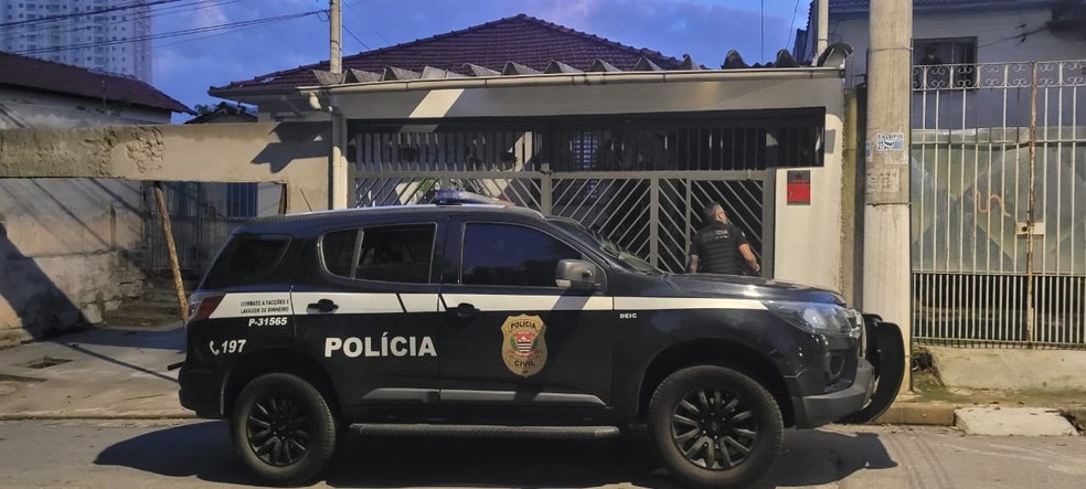 Polícia de SP cumpre mandado na Operação Contenção — Foto: Reprodução/TV Globo