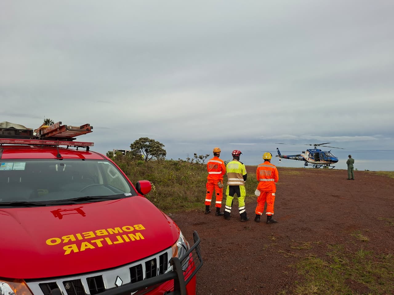 Corpo de motorista de aplicativo é encontrado dentro de carro na Serra do Rola Moça