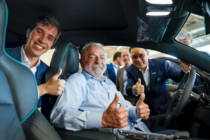 Após tensões com os EUA, Lula faz acenos à China e diz que país é o 'melhor' parceiro comercial do Brasil