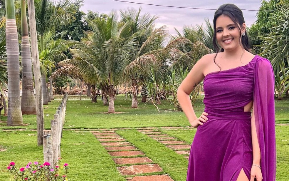 Dayana Loy, de 25, era moradora da cidade de Itaberaí e foi até Goiânia fazer uma lipoaspiração — Foto: Reprodução/Redes Sociais