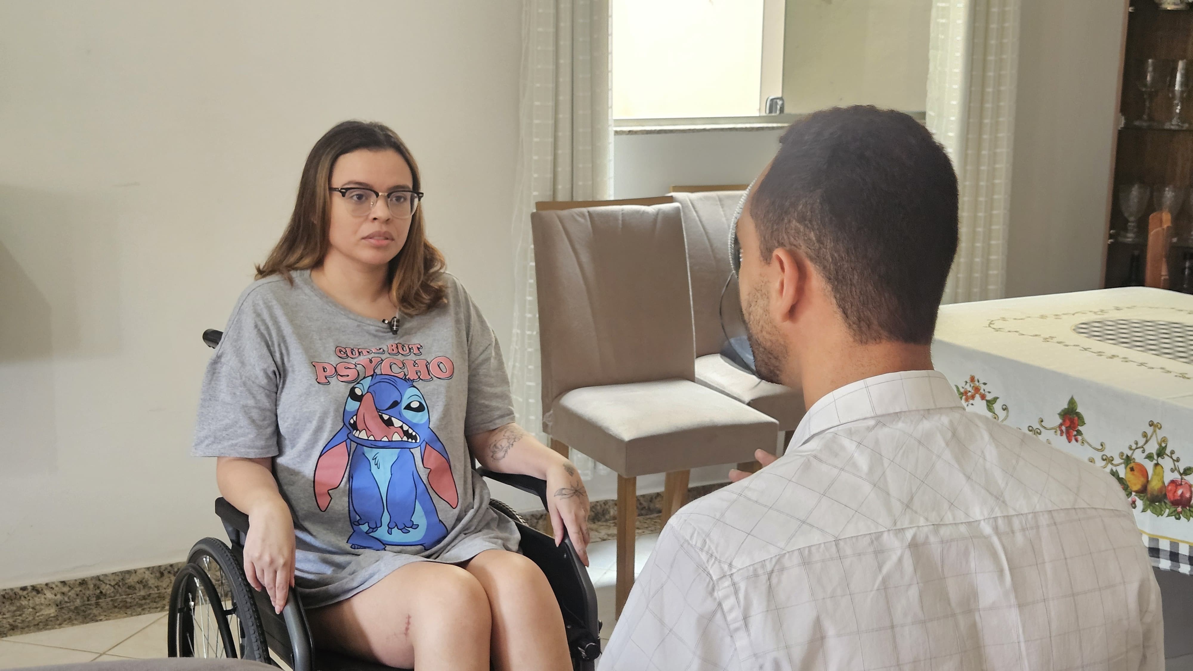 Primeira a receber polilaminina em MG, mulher diz que medicamento é ‘um sinal de esperança’