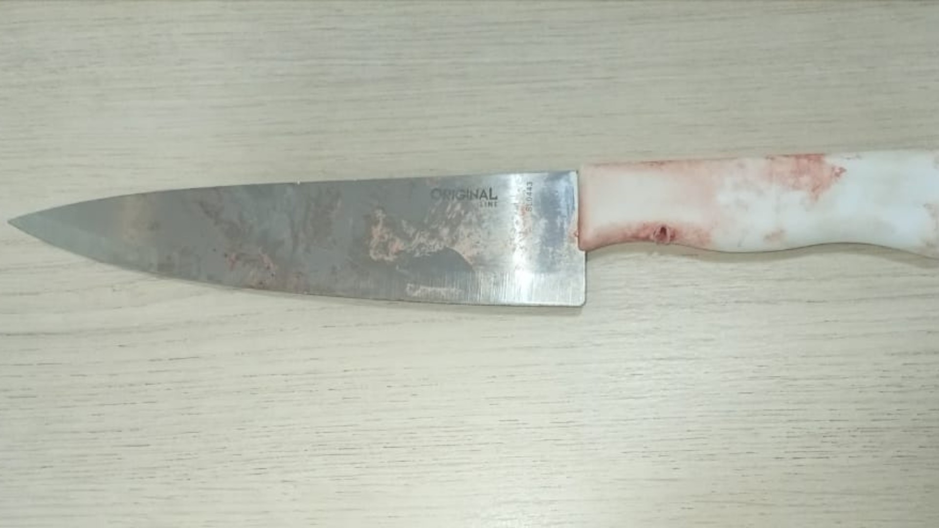 Mulher é agredida com socos e ameaçada com faca pelo ex-marido após ter a casa invadida 