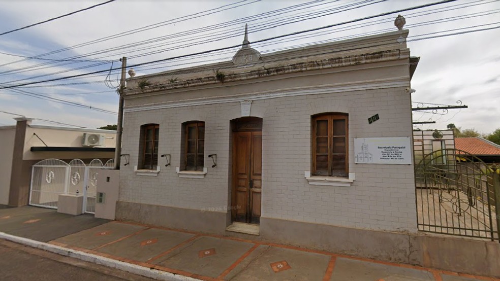 8 de 12
Paróquia de Pratânia celebra seu Jubileu Centenário com praça de alimentação, desfile cívico e show de prêmios — Foto: Google Street View/Reprodução