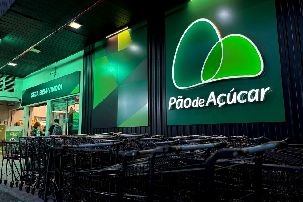 Loja do Pão de Açúcar (GPA) no Rio de Janeiro. — Foto: MAURO PIMENTEL/AFP