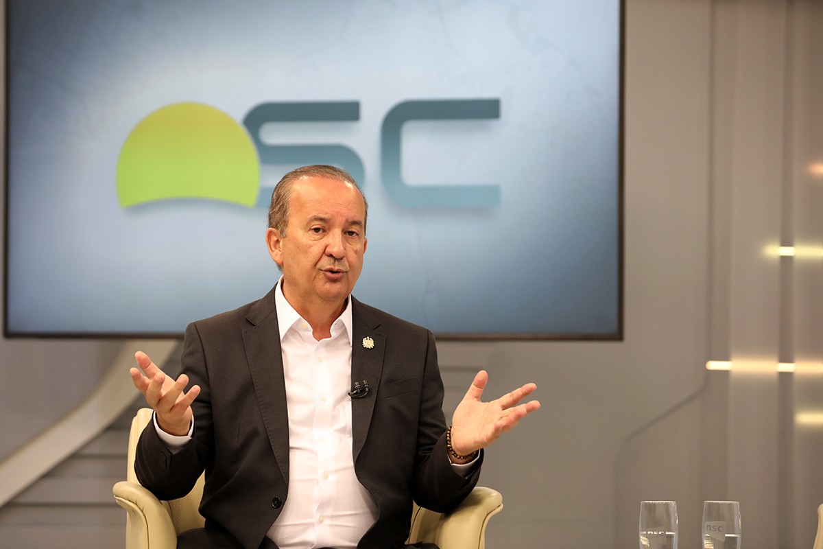 Jorginho Mello diz que vai tentar reverter federalização do porto de Itajaí na Justiça: 'Decisão política'