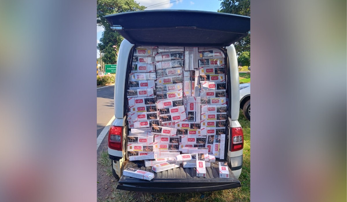 Motorista é preso com 24 mil maços de cigarros de origem paraguaia sem nota fiscal no interior de SP