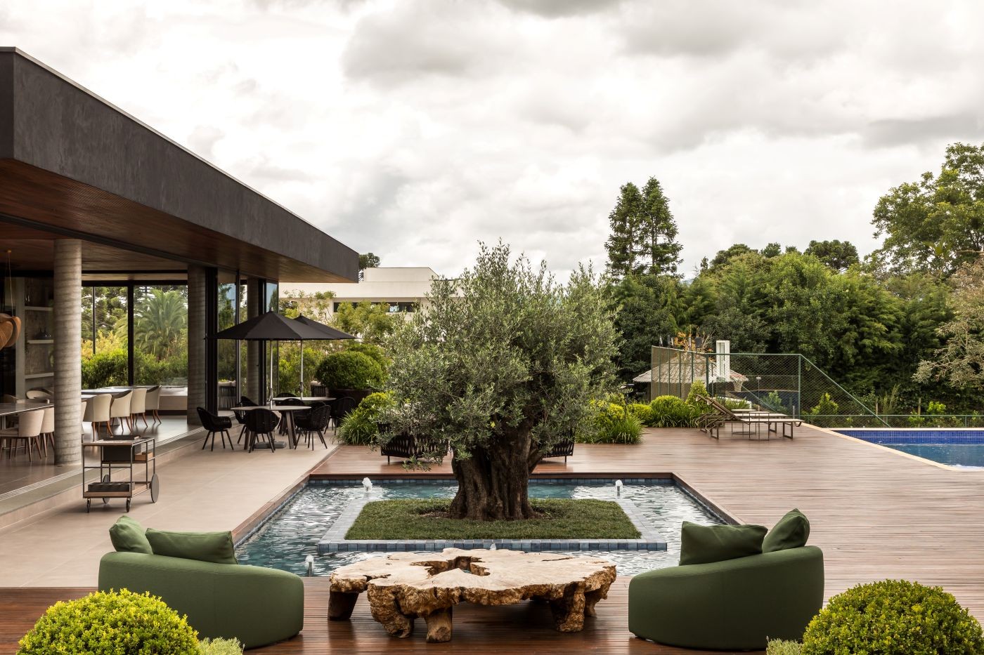 O DNA da Excelência: Como a Construtora Celana redefine o Alto Padrão com Gestão