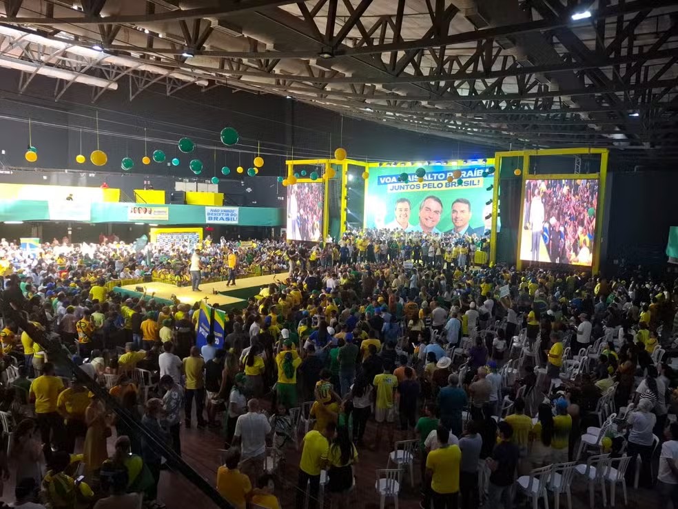 Flávio Bolsonaro enfrenta resistência para transformar aliados em cabos eleitorais no Nordeste
