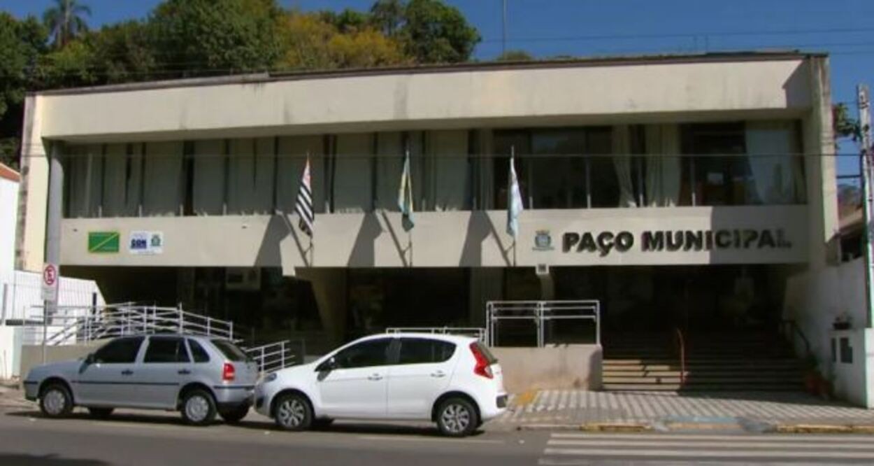 Servidora aposentada é condenada no interior de SP por excluir de sistema dívida de IPTU do marido