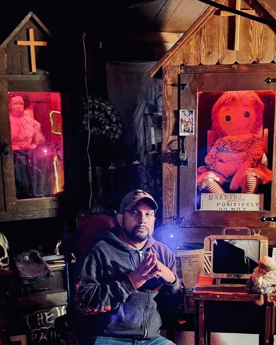 Investigador paranormal Dan Rivera morre durante turnê da boneca Annabelle