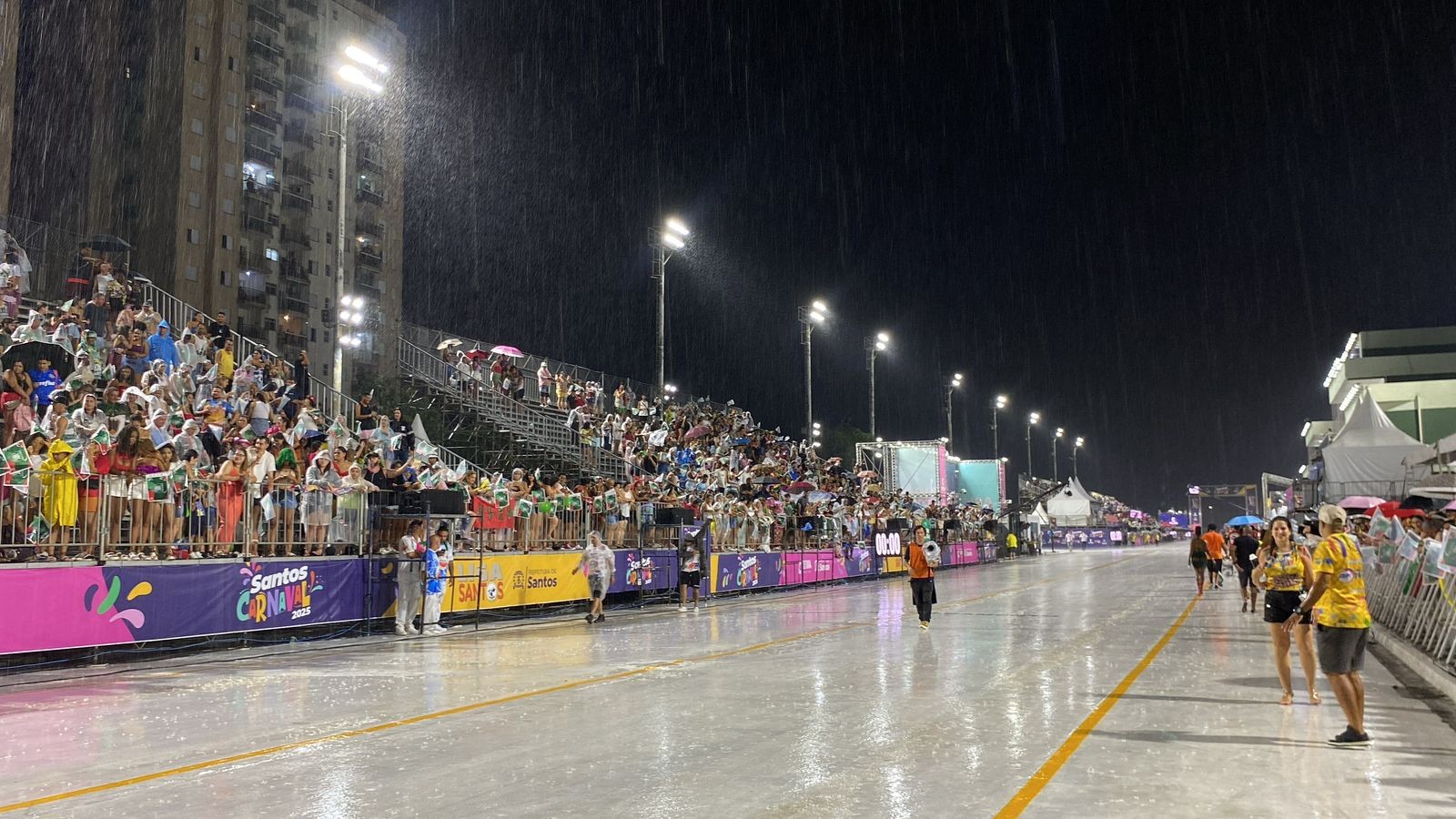 Carnaval de Santos aponta direções para fortalecer tradições, inspirar novas gerações e ampliar estrutura  