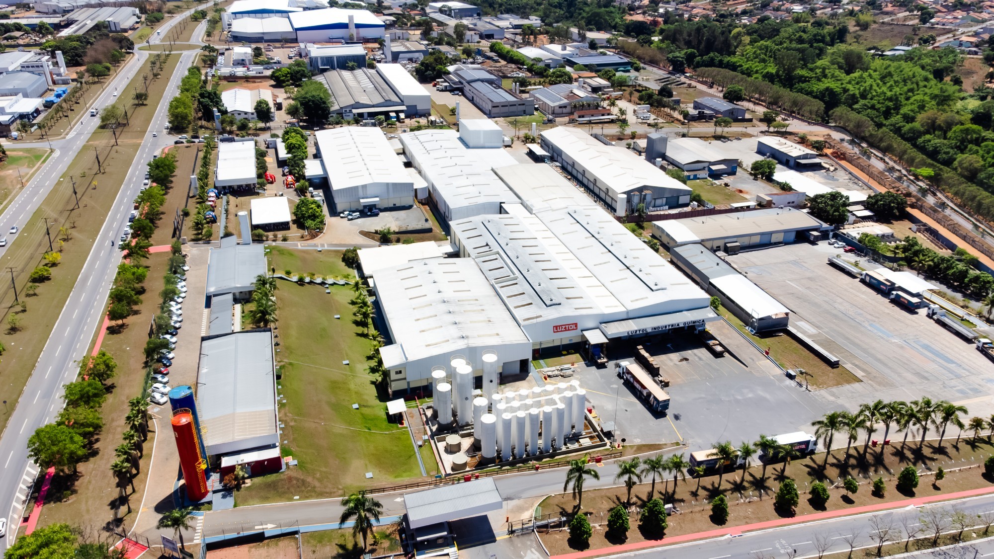 Luztol celebra 30 anos marcados por constante inovação industrial