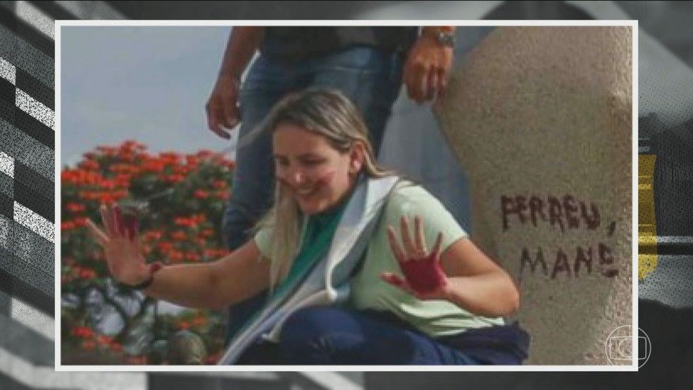Ministro Alexandre de Moraes, do STF, concede prisão domiciliar para mulher que pichou estátua da Justiça no 8 de janeiro — Foto: Jornal Nacional/ Reprodução