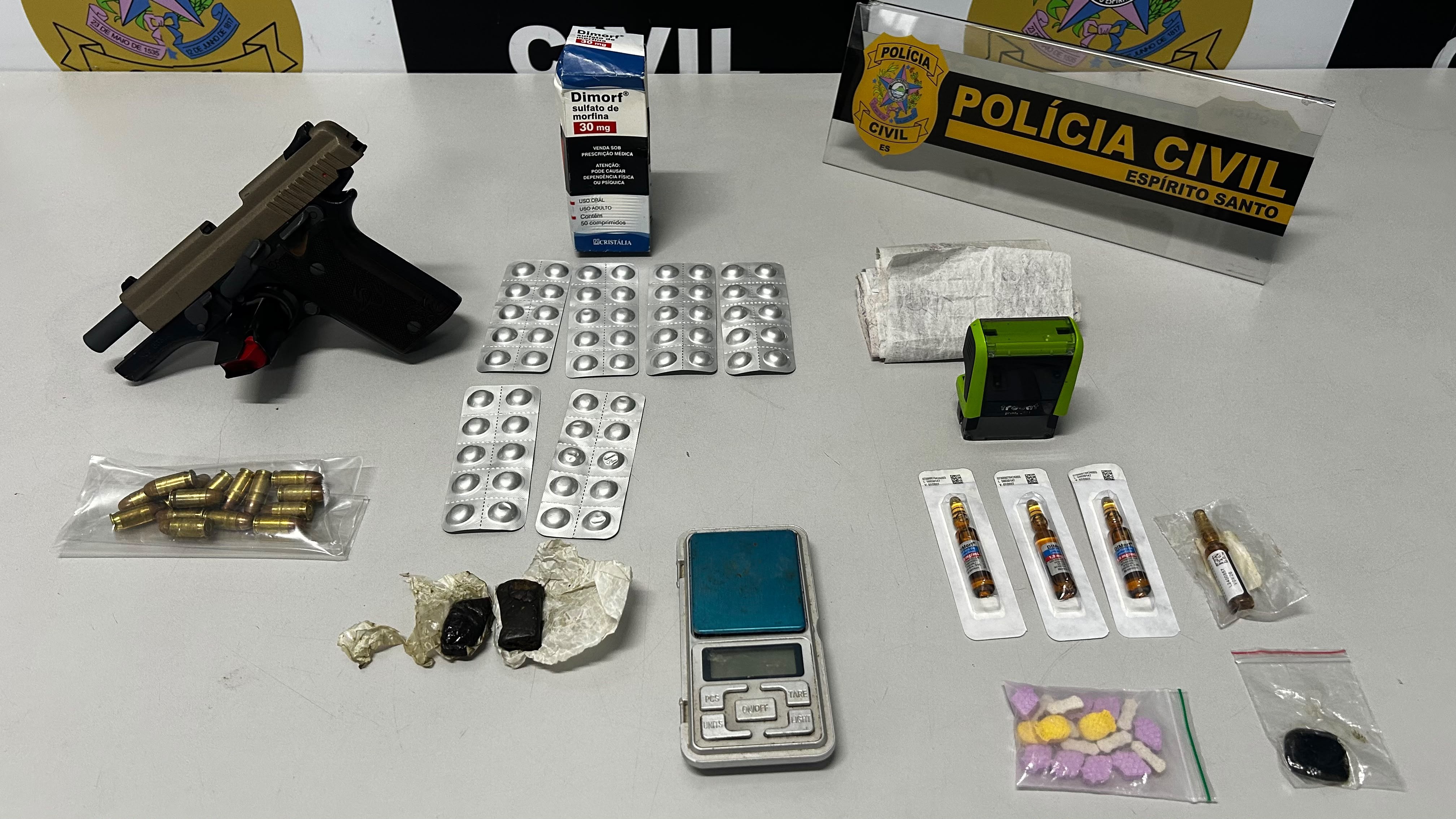 Técnica de enfermagem é presa suspeita de desviar fentanil e morfina de hospitais para abastecer o tráfico no ES