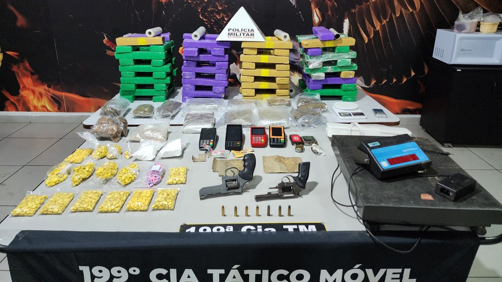 Pitbull é usado para atacar PM durante fuga de casal; policial ficou ferido em Uberlândia