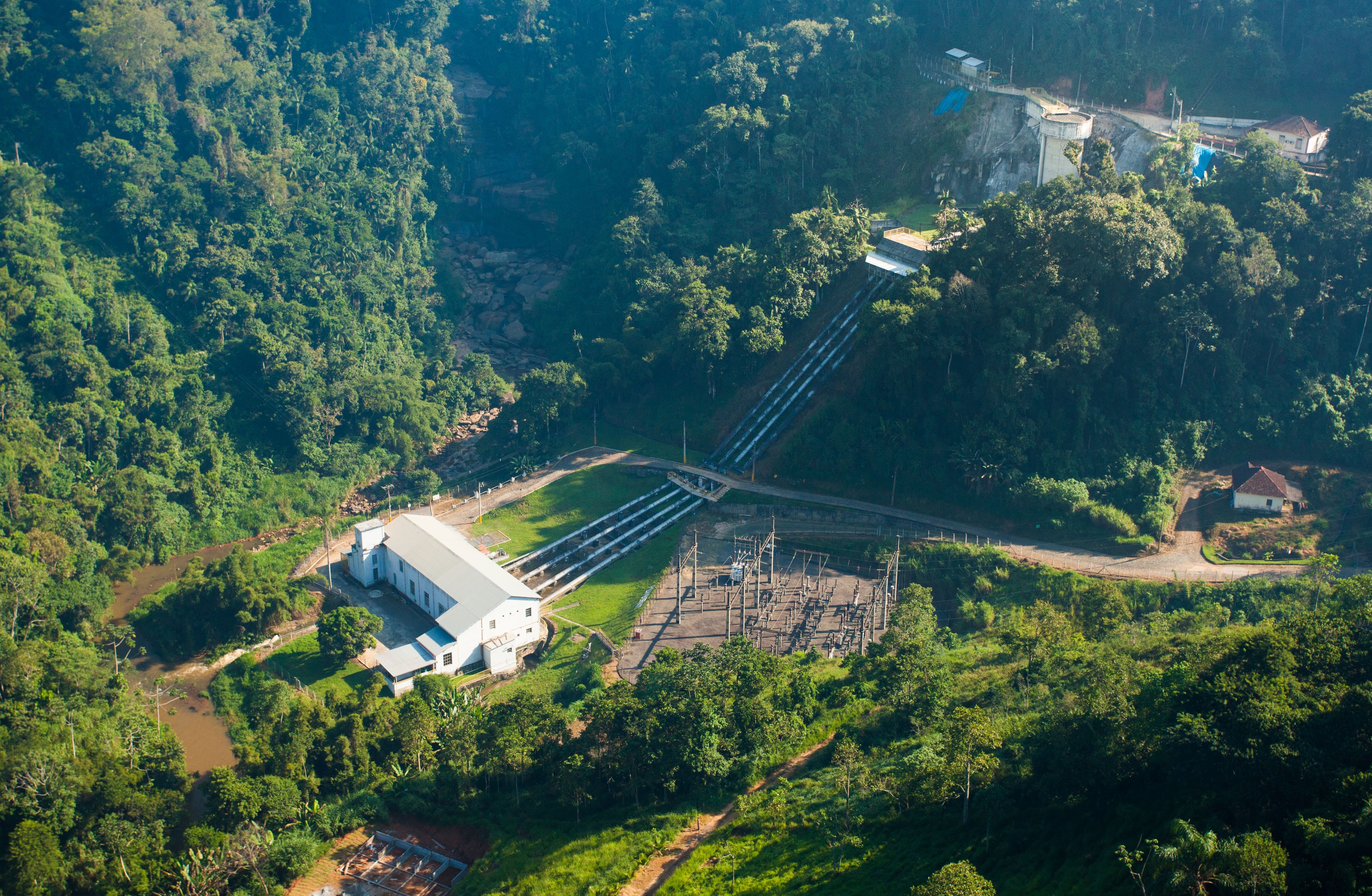 Com 112 anos, uma das hidrelétricas mais antigas do Brasil continua em operação em MG