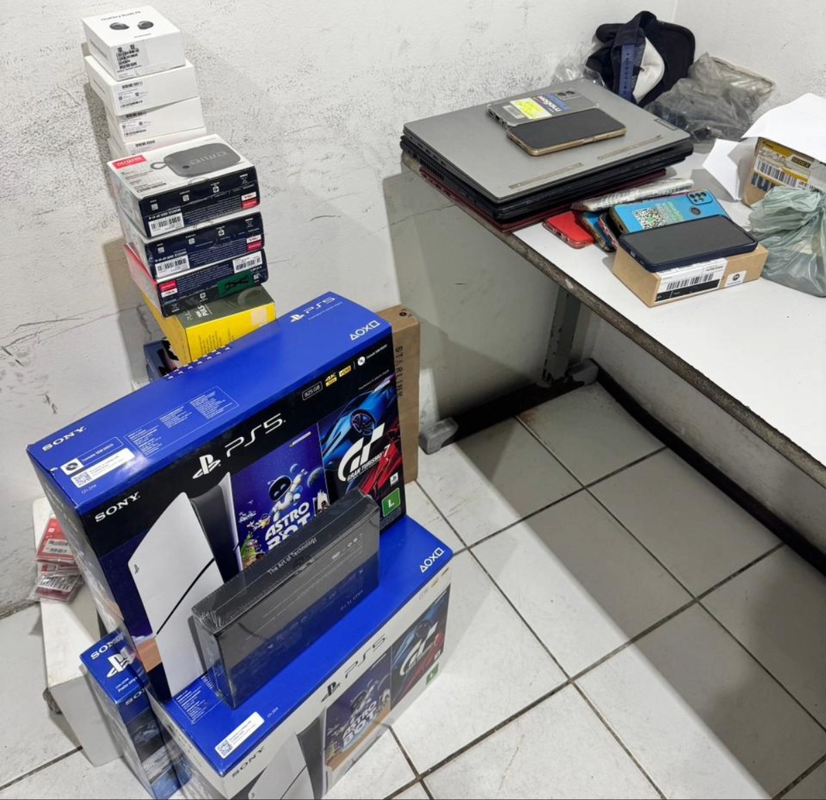 Polícia frustra assalto com reféns em loja de eletrodomésticos na Zona Norte de Natal