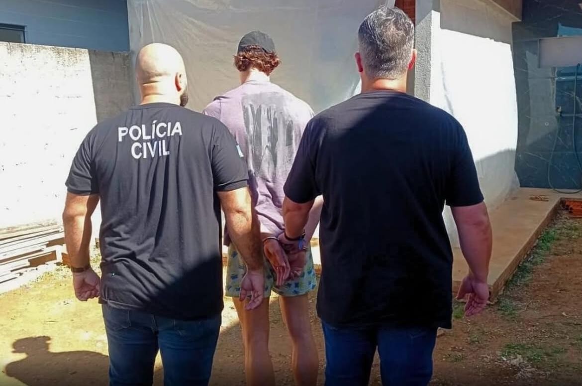 Foragido por estupro é preso após tentar se esconder no forro de casa em Vilhena, RO