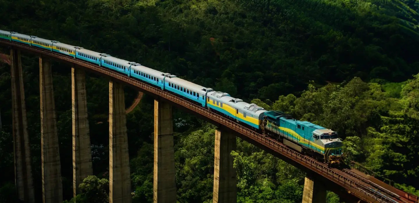 Horário noturno do trem Vitória-Minas permite ao mineiro passar o fim de semana na praia sem perder dias de viagem