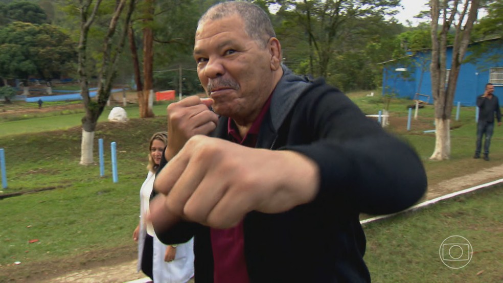 Maguila, lenda do boxe brasileiro, morre aos 66 anos — Foto: Jornal Nacional/ Reprodução