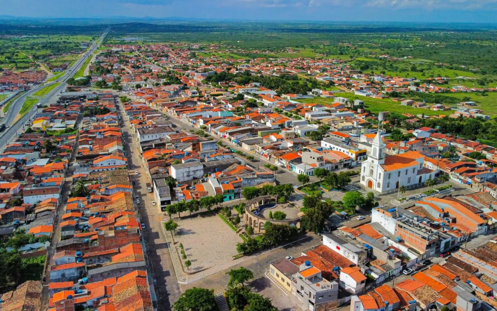 Suspeito de matar homem por roubo de limões é preso após 15 anos na Bahia