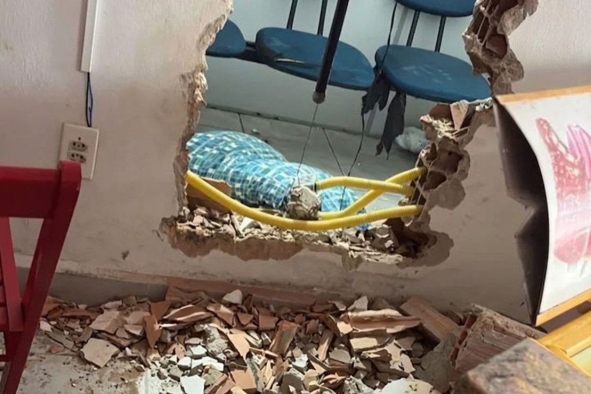 Criminosos quebram parede, invadem lotérica e levam R$ 50 mil no litoral de SP