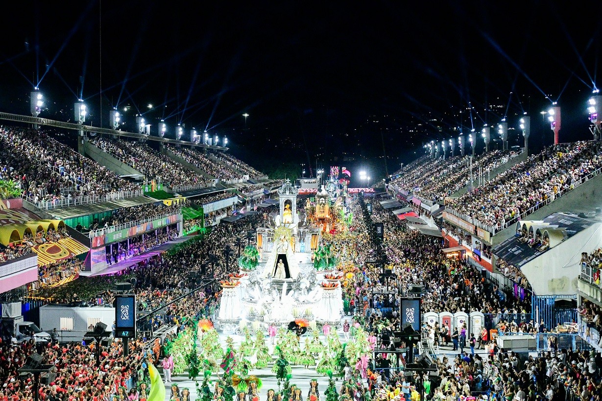 Liesa recoloca à venda frisas para desfiles do Carnaval 2026 nesta terça, a partir das 9h