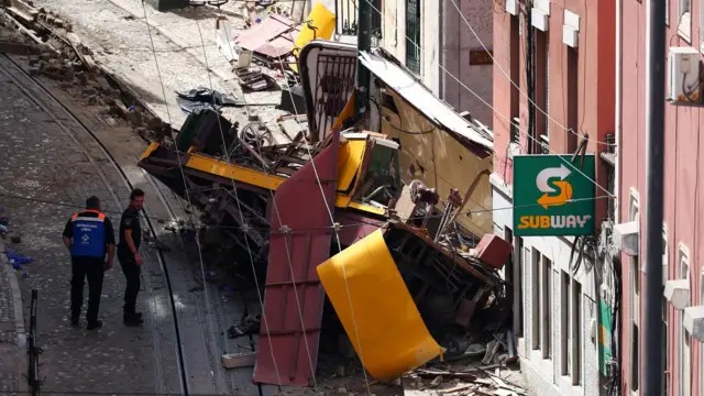 'Fora de controle': o que dizem testemunhas sobre acidente fatal no bondinho de Lisboa