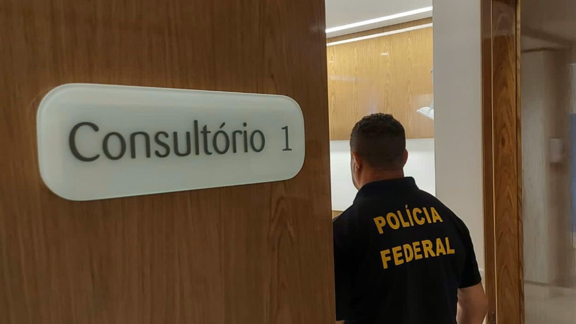 Médicos concursados são investigados por suspeita de fraude no ponto em Porto Alegre, diz PF