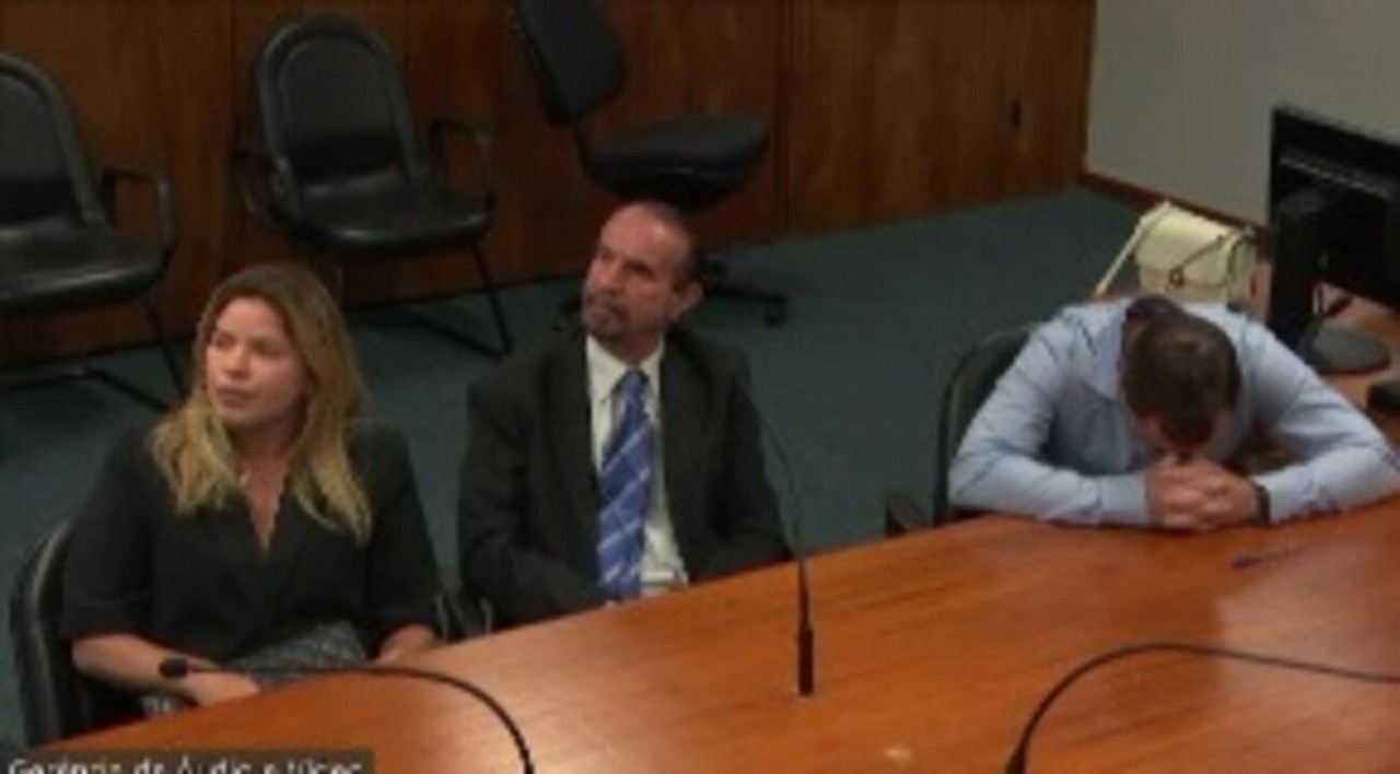 Cid leva as mãos à cabeça ao ter 2ª prisão decretada; VÍDEO