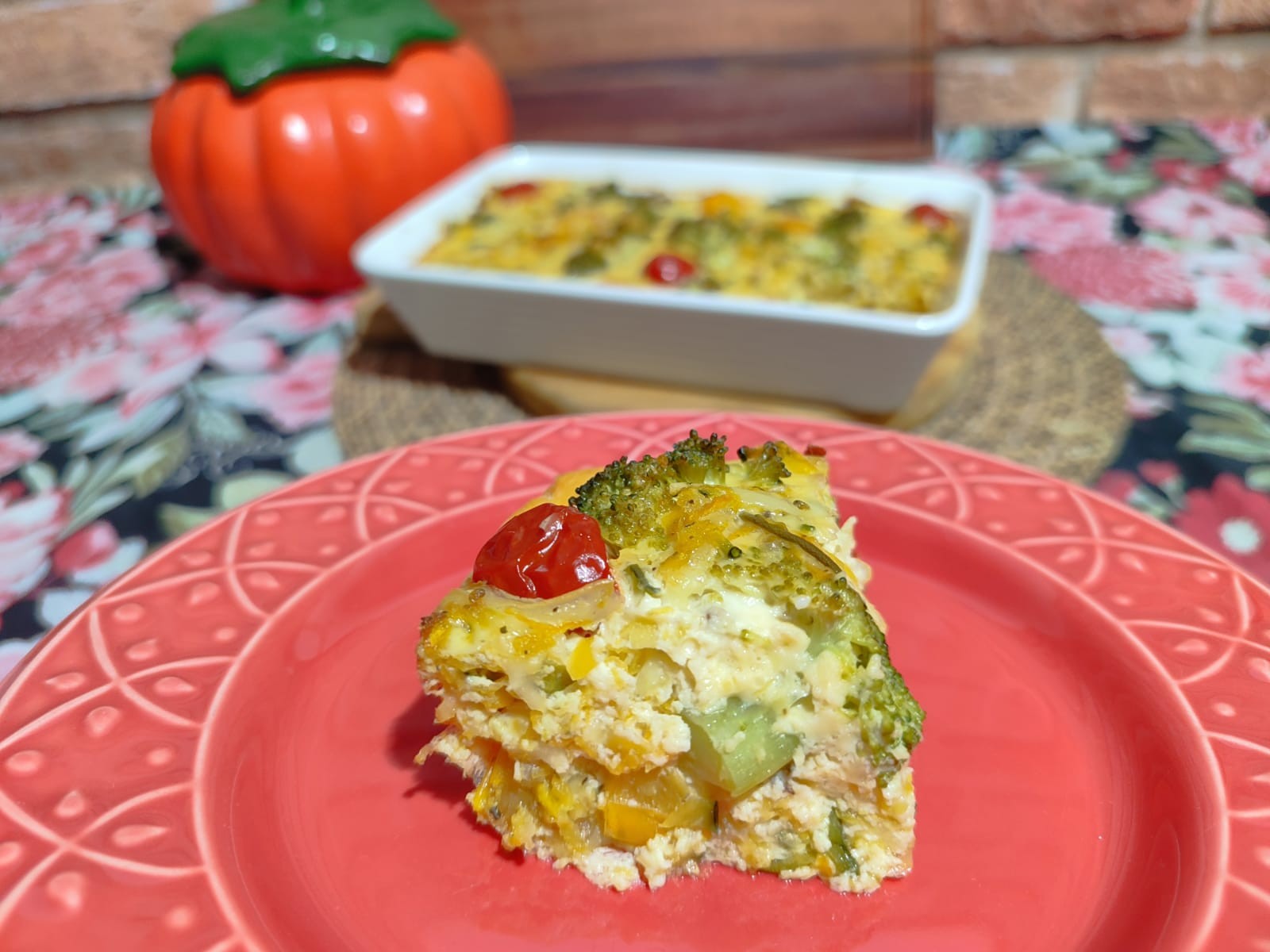 Aprenda a fazer uma torta de jerimum com brócolis