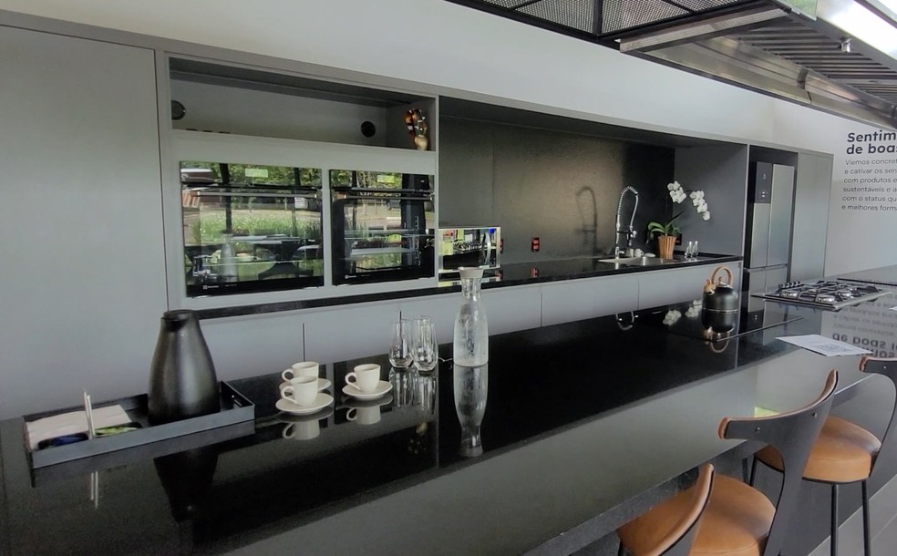 Cozinha experimental dentro do centro de pesquisa em Campinas — Foto: João Gabriel Alvarenga/g1