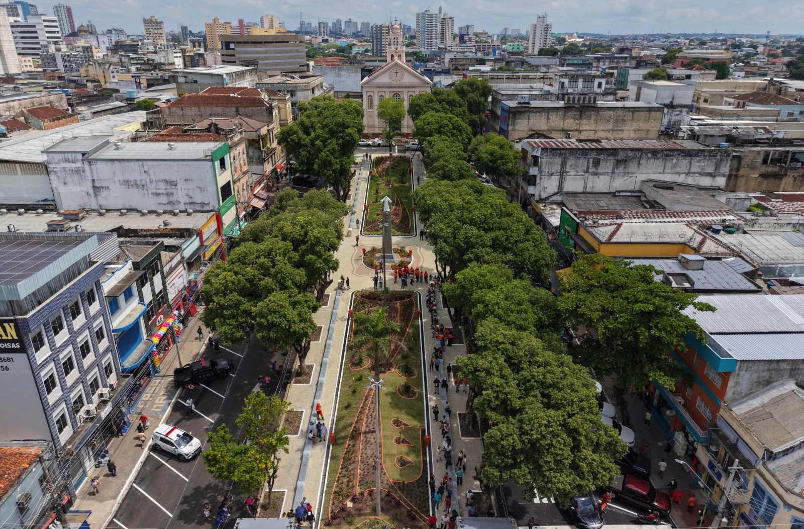 Manaus ganha Praça dos Remédios revitalizada no aniversário de 356 anos