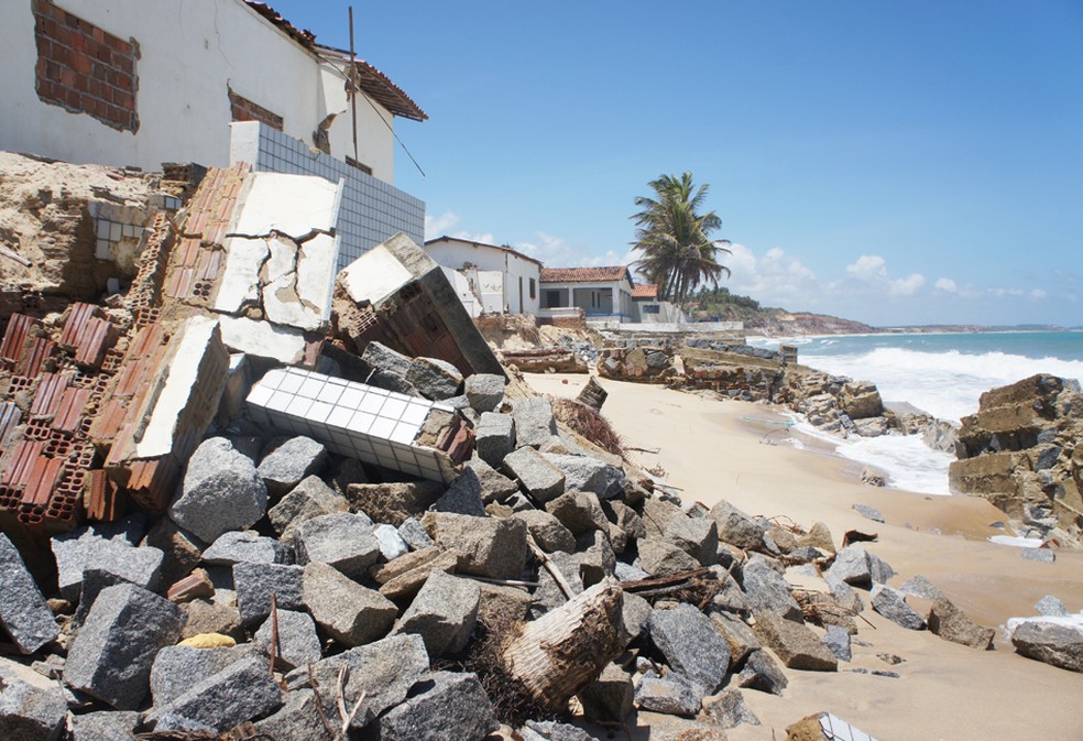 Baía da Traição já registrava imagens de destruição em 2012 — Foto: Inaê Teles/G1/Arquivo